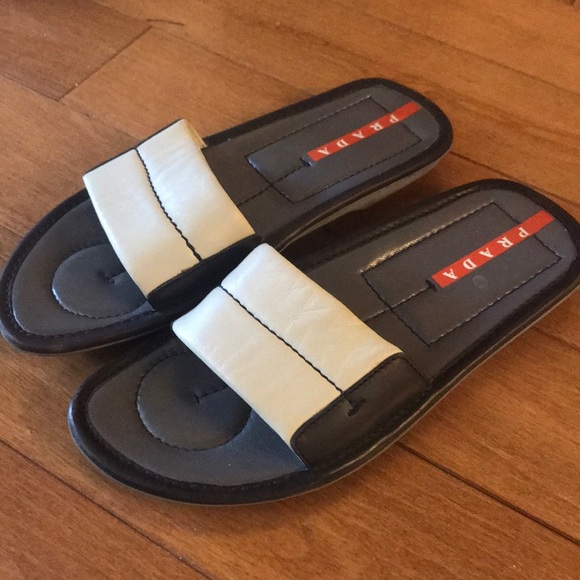 Prada slides - Picture 2 of 4